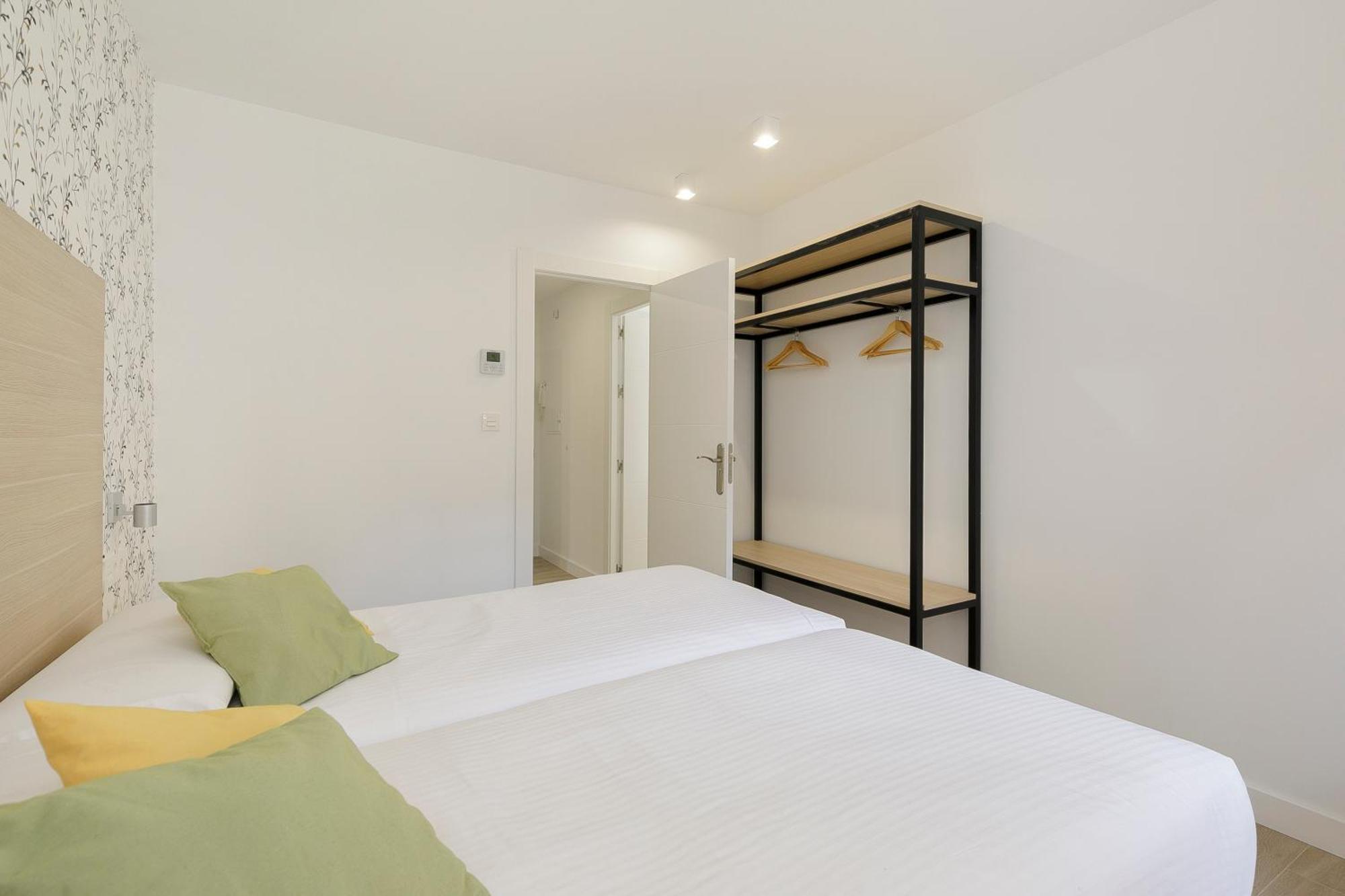 Guest house Atenas 2*