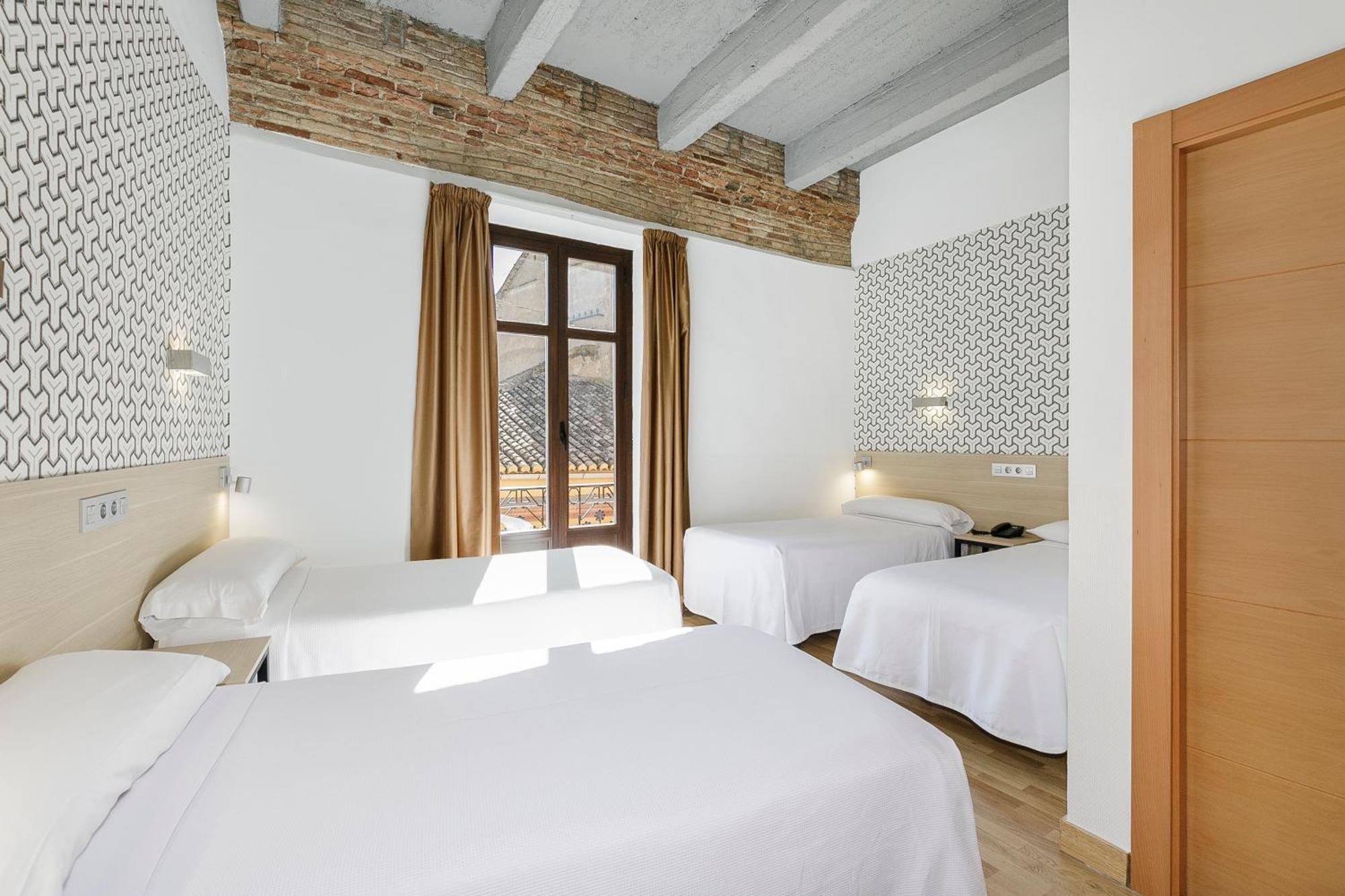 Atenas Guest house 2*